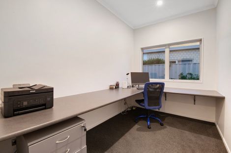 Photo of property in 23 Manhattan Rise, Orewa, 0931