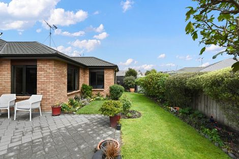 Photo of property in 6 Callum Court, Rototuna, Hamilton, 3210
