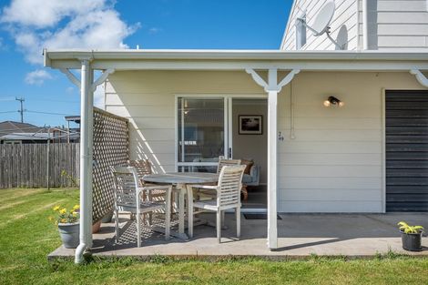 Photo of property in 49 Bay Street, Red Beach, 0932
