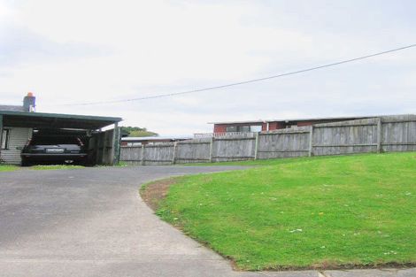 Photo of property in 1/58 Clayburn Road, Glen Eden, Auckland, 0602