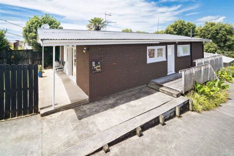 Photo of property in 1/40 Edgeworth Road, Glenfield, Auckland, 0629