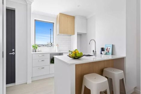 Photo of property in 30 Rauriki Lane, Rosehill, Papakura, 2113