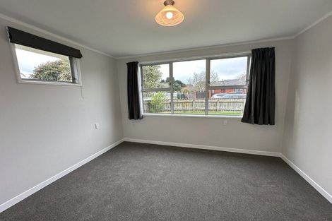 Photo of property in 2 Rawene Street, Waikanae, 5036
