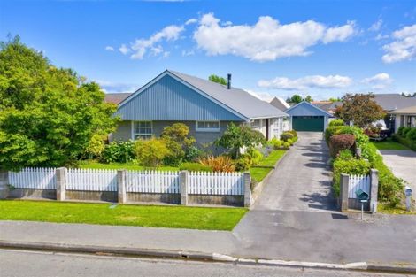 Photo of property in 18 Parkhouse Drive, Rangiora, 7400