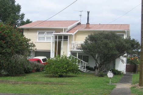 Photo of property in 1/8 Sunnyfield Crescent, Glenfield, Auckland, 0629