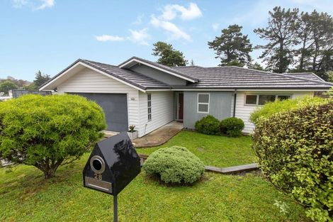 Photo of property in 28 Sunstone Crescent, Brown Owl, Upper Hutt, 5018