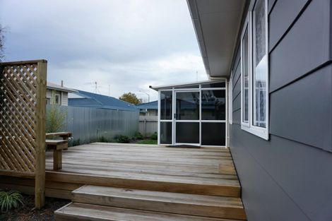 Photo of property in 2/434 Gloucester Street, Taradale, Napier, 4112