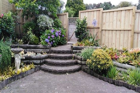 Photo of property in 7 Titiwai Place, Birkenhead, Auckland, 0626