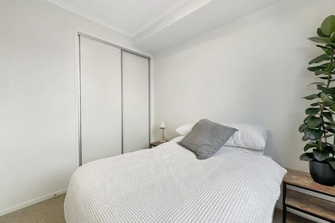 Photo of property in 29 Manarini Road, Westgate, Auckland, 0614