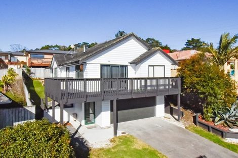 Photo of property in 7 Arrowsmith Drive, Clover Park, Auckland, 2019