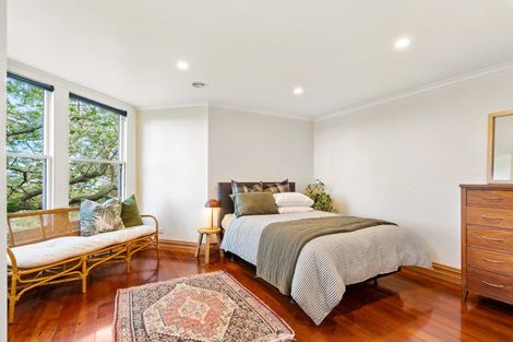 Photo of property in 6 Thompson Road, Bluff Hill, Napier, 4110