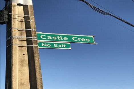 Photo of property in 17a Castle Crescent, Stokes Valley, Lower Hutt, 5019