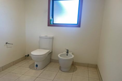 Photo of property in 70 Kirton Drive, Riverstone Terraces, Upper Hutt, 5018