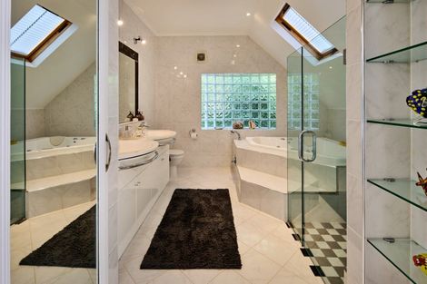 Photo of property in 412 Evans Bay Parade, Hataitai, Wellington, 6021