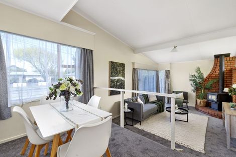 Photo of property in 73 Brandon Street, Featherston, 5710