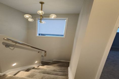 Photo of property in 13e Windermere Crescent, Blockhouse Bay, Auckland, 0600