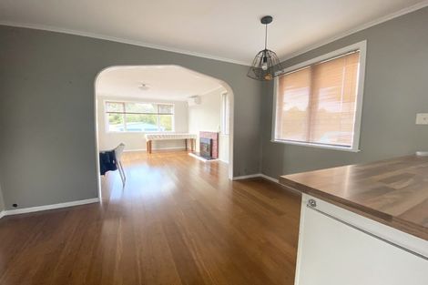 Photo of property in 532a Glenfield Road, Glenfield, Auckland, 0629