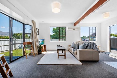 Photo of property in 9 Clare Place, Cromwell, 9310