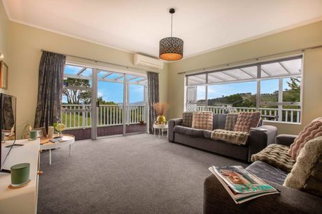Photo of property in 50 Maungaraki Road, Korokoro, Lower Hutt, 5012