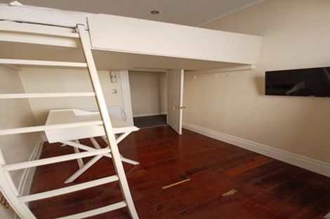 Photo of property in 1-3 Mudges Terrace, Newtown, Wellington, 6021