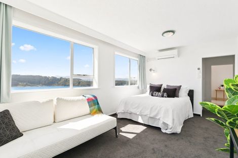 Photo of property in Grafon Court Flats, 3/53 Grafton Road, Roseneath, Wellington, 6011