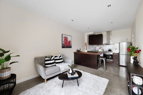 Photo of property in 7/59 Mortimer Terrace, Brooklyn, Wellington, 6021
