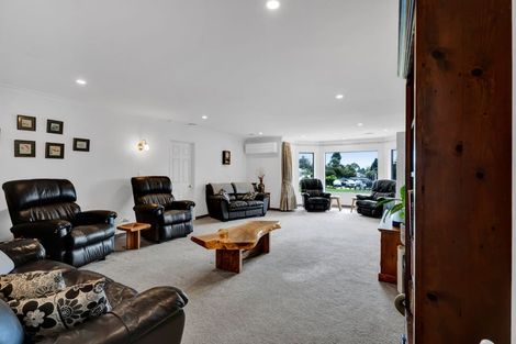 Photo of property in 65 Rata Street, Inglewood, 4330