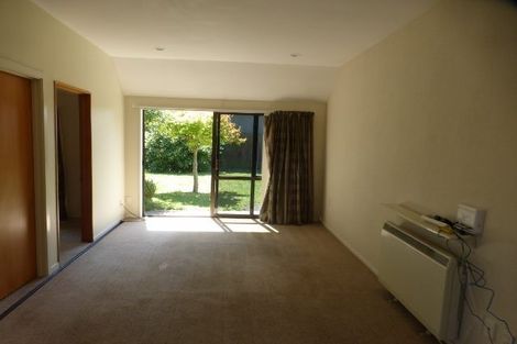Photo of property in 76b Maidstone Road, Ilam, Christchurch, 8041