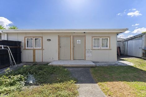 Photo of property in 5 Clevedon Road, Papakura, 2110