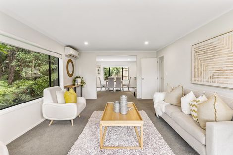 Photo of property in 43 Heathglen Place, Bayview, Auckland, 0629