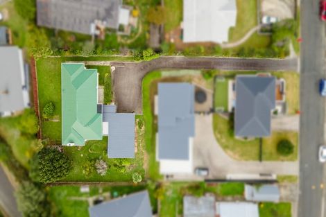 Photo of property in 30 Tawa Terrace, Tawa, Wellington, 5028