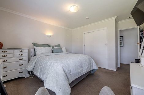 Photo of property in 19 Anaru Place, Awapuni, Palmerston North, 4412