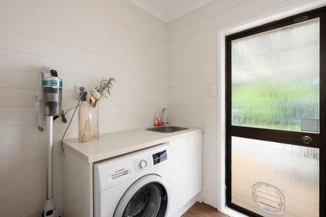 Photo of property in 35 Martin Street, Utuhina, Rotorua, 3015