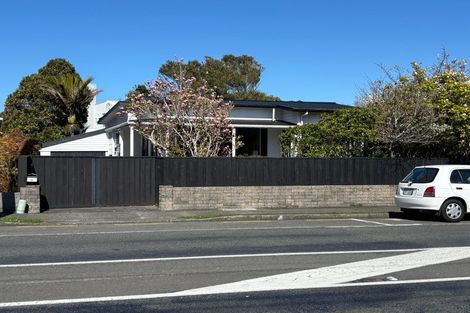 Photo of property in 44 Kings Crescent, Hutt Central, Lower Hutt, 5010