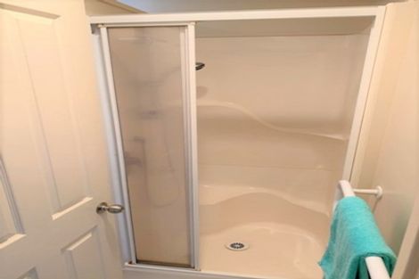 Photo of property in 13b Crystal Avenue, Glendene, Auckland, 0602