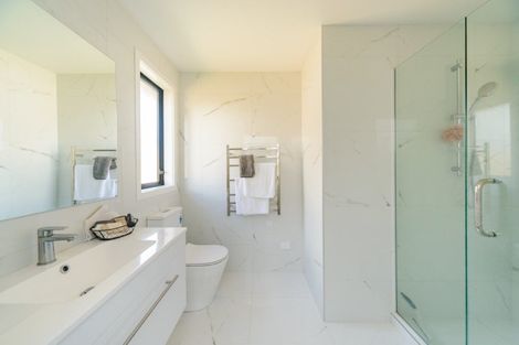 Photo of property in 94 James Line, Kelvin Grove, Palmerston North, 4414