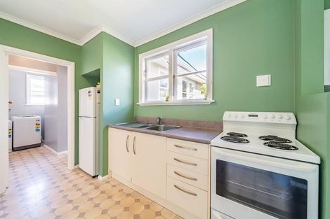 Photo of property in 32 Murray Street, Wallaceville, Upper Hutt, 5018