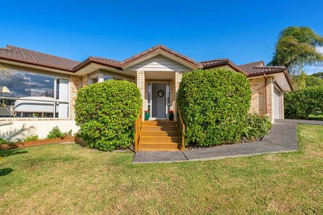 Photo of property in 1 Anchorite Way, Red Beach, 0932