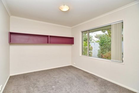 Photo of property in 9 Scarlet Lane, Redwood, Christchurch, 8051