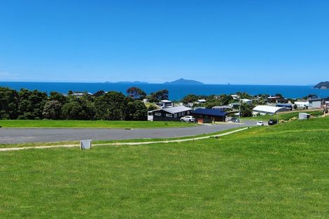 Photo of property in 4 Starlight Place, Langs Beach, 0582