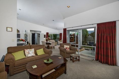 Photo of property in 4 Resolution Place, One Tree Point, 0118