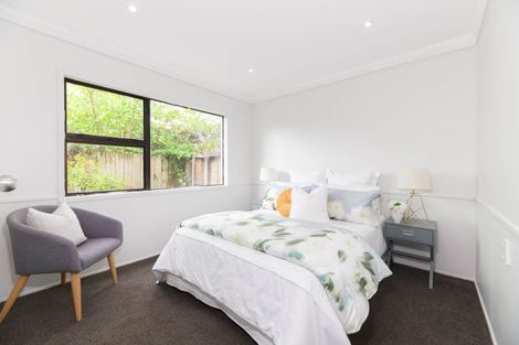 Photo of property in 7 Valdese Rise, Browns Bay, Auckland, 0630