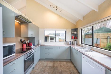 Photo of property in 5 Hennessy Street West, Foxton Beach, Foxton, 4815