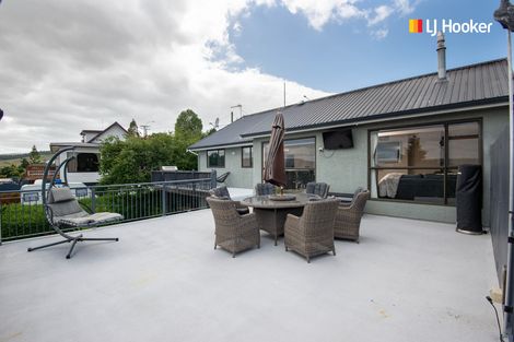 Photo of property in 17 Braeside, Kinmont Park, Mosgiel, 9024