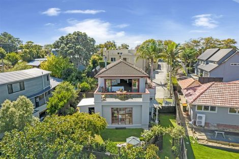 Photo of property in 43 Cockle Bay Road, Cockle Bay, Auckland, 2014