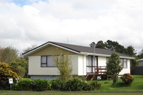 Photo of property in 23 Montjoy Street, Stratford, 4332