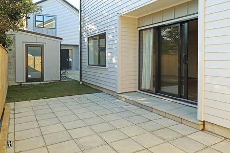 Photo of property in 1/1105 Fergusson Drive, Clouston Park, Upper Hutt, 5018