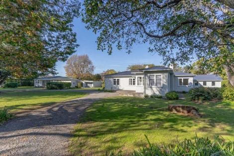 Photo of property in 75 Park Road, Carterton, 5713