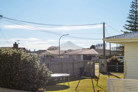 Photo of property in 22 Murray Avenue, Hawera, 4610