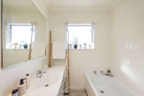 Photo of property in 81a Vogel Street, Roslyn, Palmerston North, 4414